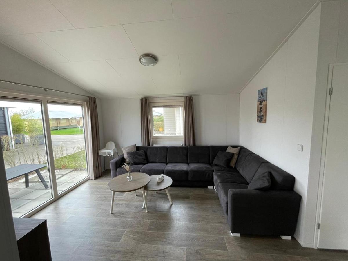 Chalet Op Gezellige Familiecamping Bij Zee 坎珀兰 外观 照片